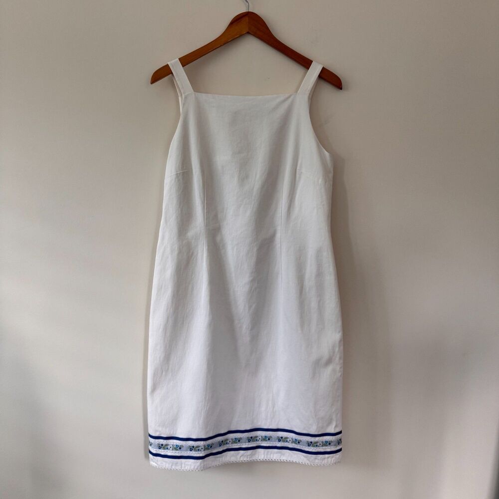 Ann Taylor LOFT White Dress with Blue Embroidered Hem Size 8